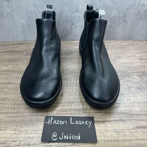 Ecco~Women’s~Black Pebbled Leather Pull On Chelsea Style Bootie~Size 37/6-6.5 - Picture 3 of 9